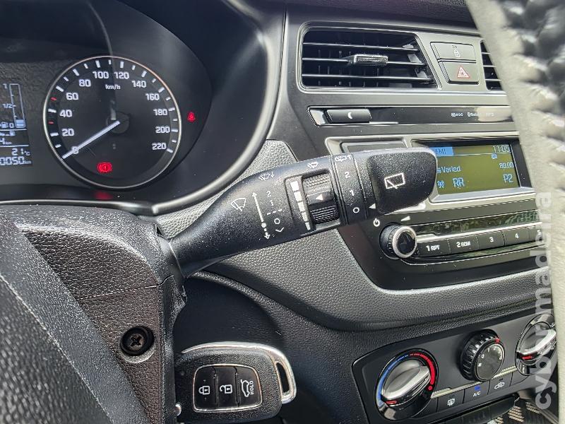 HYUNDAI I20 1.1 CRDI COMFORT Gasóleo