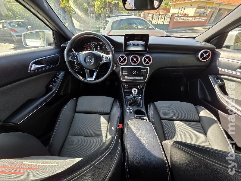 MERCEDES A A180d AMG LINE Gasóleo