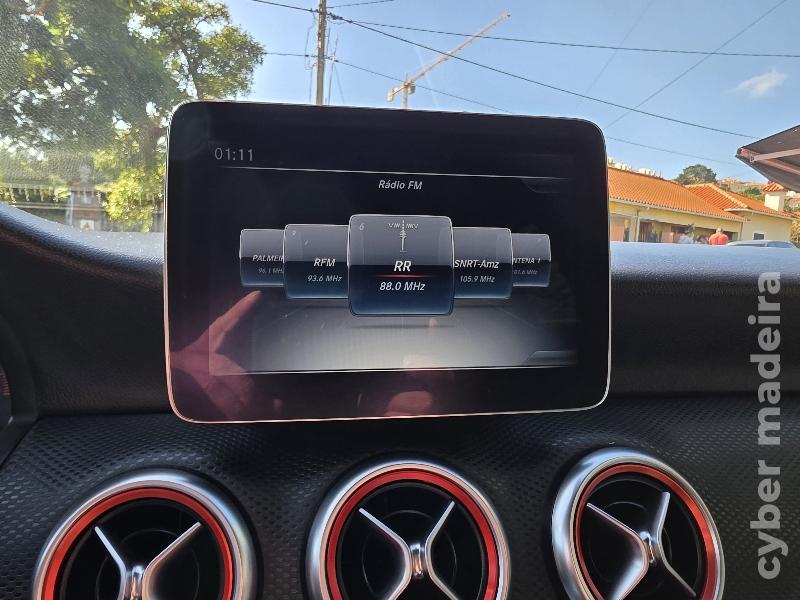 MERCEDES A A180d AMG LINE Gasóleo