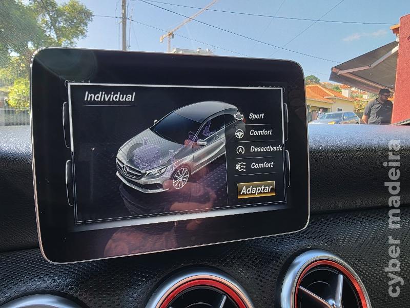 MERCEDES A A180d AMG LINE Gasóleo