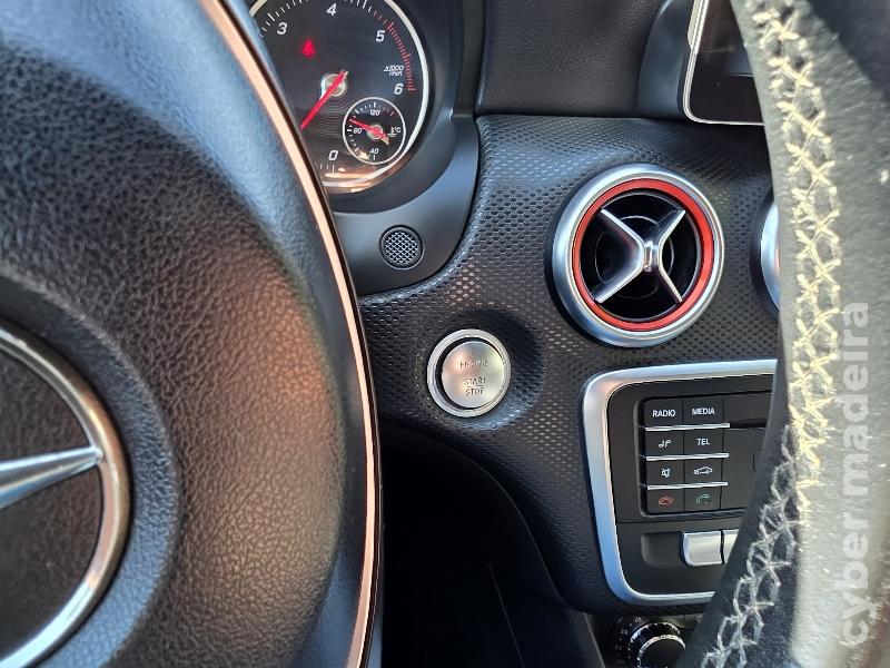 MERCEDES A A180d AMG LINE Gasóleo