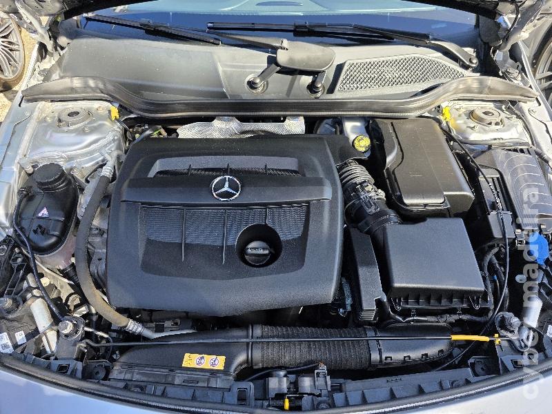 MERCEDES A A180d AMG LINE Gasóleo