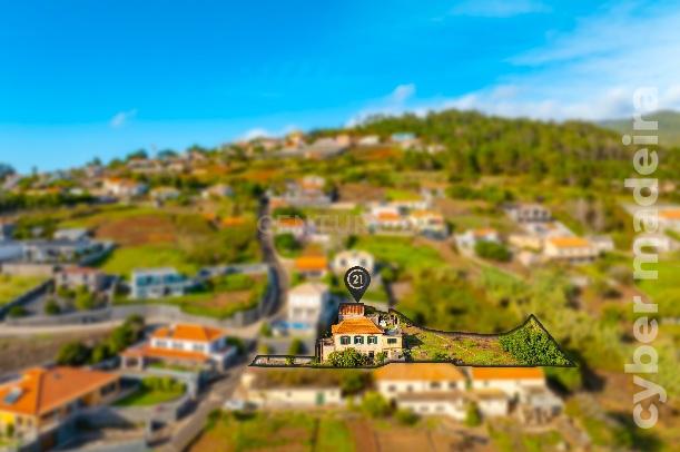 Moradia T4 para Venda