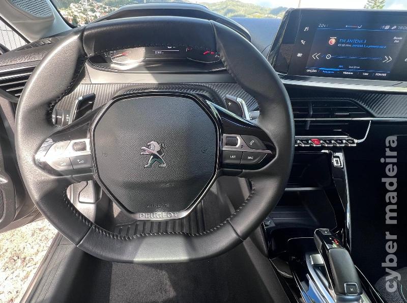 PEUGEOT 208 1.2 Pure Tech 100 cv Style - CAIXA AUTOMÁTICA Gasolina