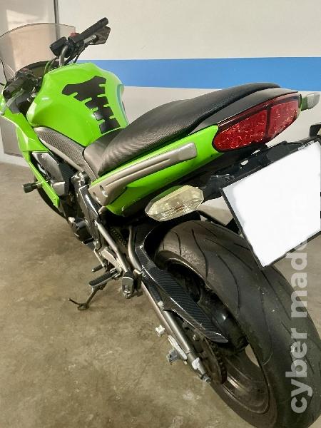 Kawazaki ER 650 F - 2009 650 cc Sport, turismo