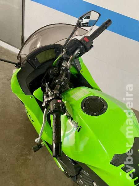 Kawazaki ER 650 F - 2009 650 cc Sport, turismo