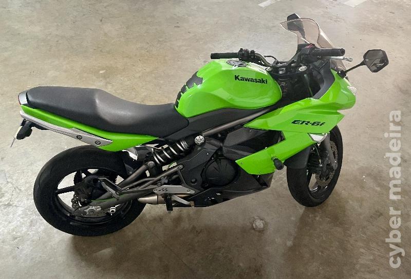 Kawazaki ER 650 F - 2009 650 cc Sport, turismo