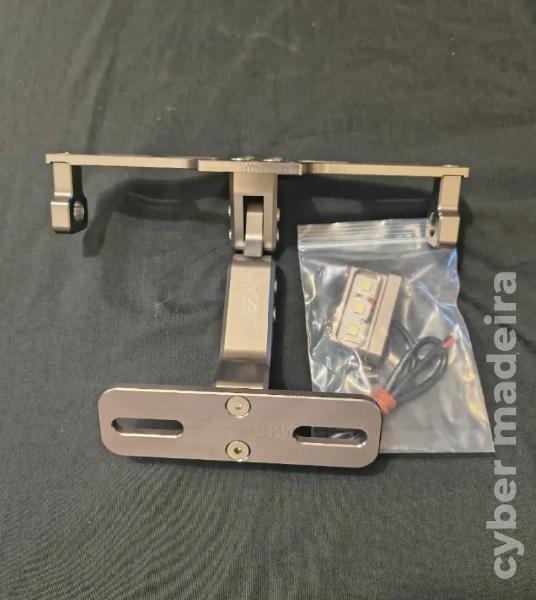 Rabeta alumínio com led e suporte para piscas