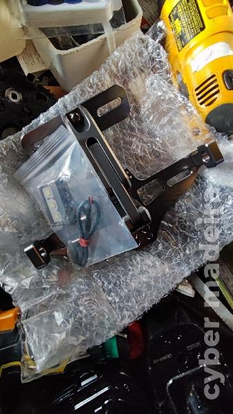 Rabeta alumínio com led e suporte para piscas