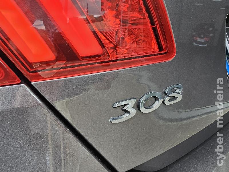 PEUGEOT 308 1.2 PureTech STYLE 130cv 5P (2019) Gasolina