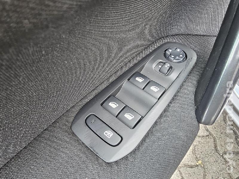 PEUGEOT 308 1.2 PureTech STYLE 130cv 5P (2019) Gasolina