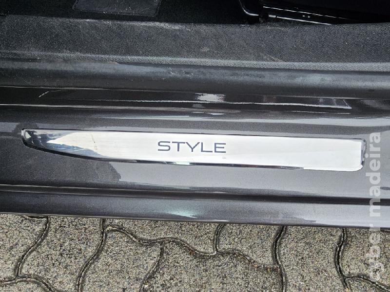 PEUGEOT 308 1.2 PureTech STYLE 130cv 5P (2019) Gasolina