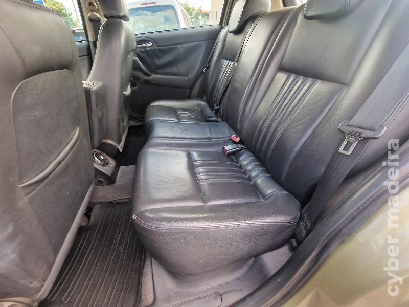 ALFA ROMEO 147 1.9 JTD 16V Gasóleo