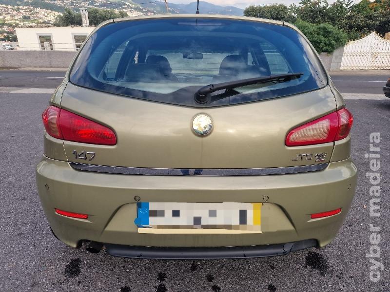 ALFA ROMEO 147 1.9 JTD 16V Gasóleo