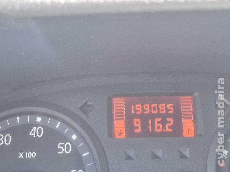 RENAULT CLIO II 1.5 DCI Gasóleo