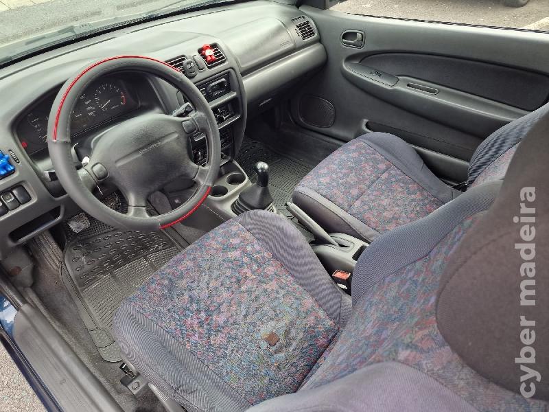 MAZDA 323 1.5CC Gasolina