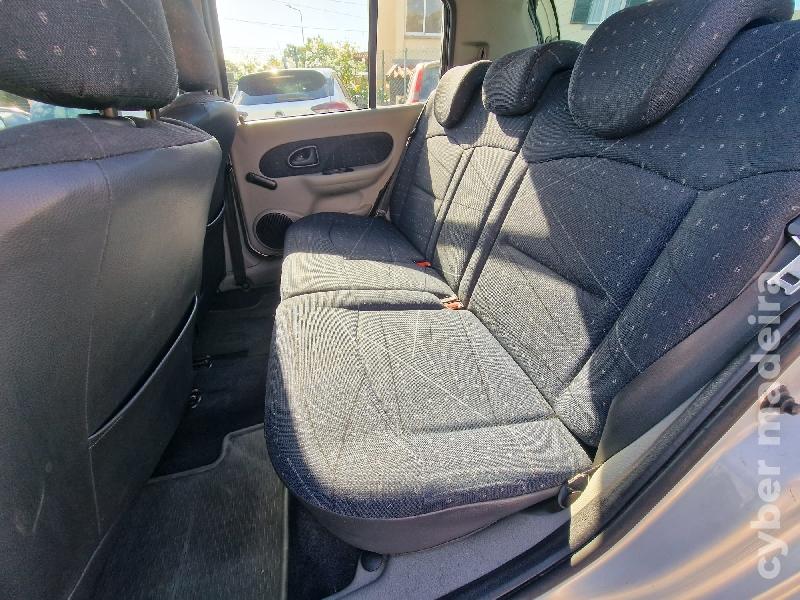 RENAULT CLIO II 1.2CC Gasolina