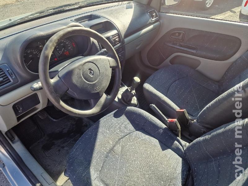 RENAULT CLIO II 1.2CC Gasolina