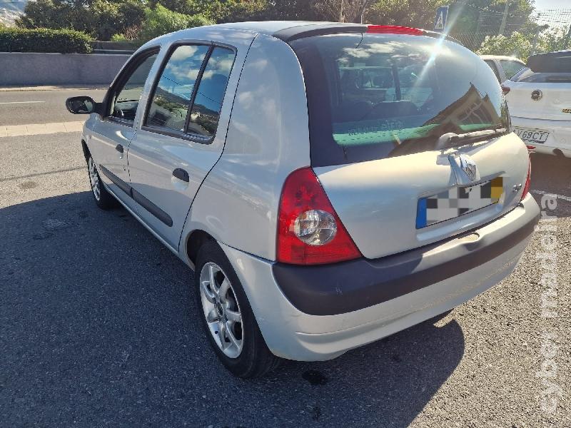 RENAULT CLIO II 1.2CC Gasolina