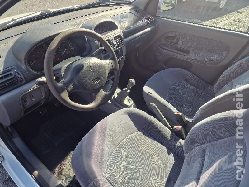 RENAULT CLIO II 1.2CC Gasolina