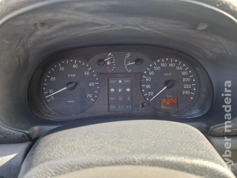 RENAULT CLIO II 1.2CC Gasolina