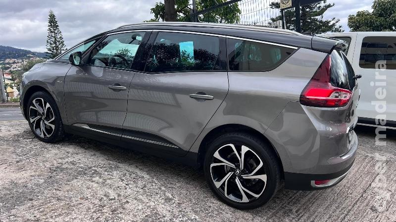 RENAULT SCENIC 1.5 DCI 110 cv Bose Gasóleo