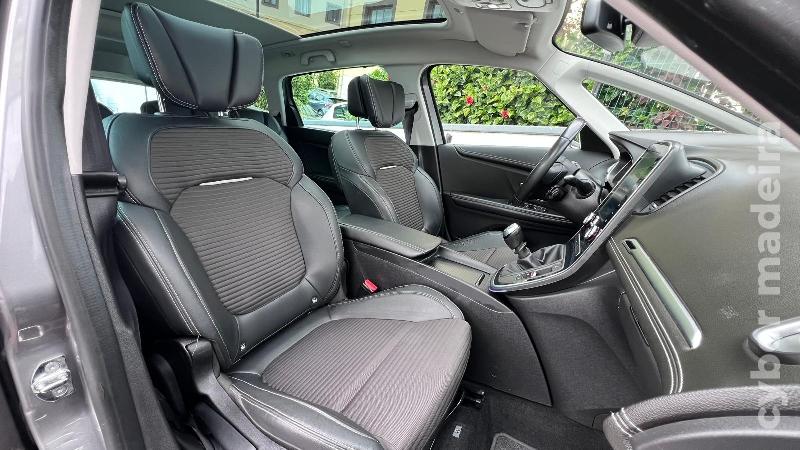 RENAULT SCENIC 1.5 DCI 110 cv Bose Gasóleo