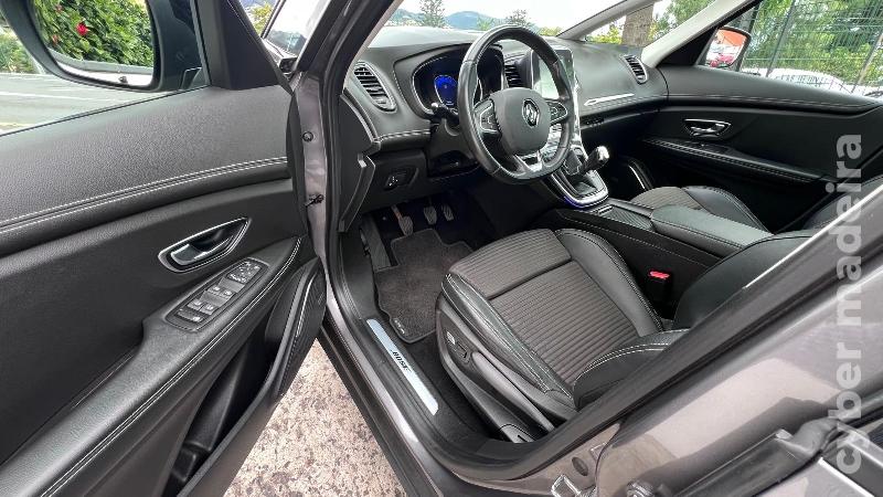 RENAULT SCENIC 1.5 DCI 110 cv Bose Gasóleo