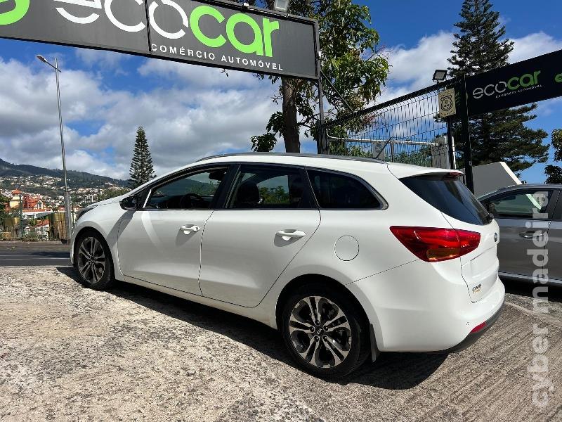 KIA CEED SW 1.6 CRDI 130 cv Gasóleo