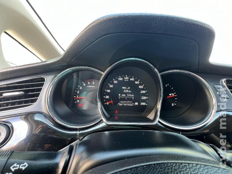 KIA CEED SW 1.6 CRDI 130 cv Gasóleo