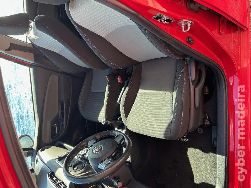 TOYOTA YARIS 1.0 VVTi Gasolina