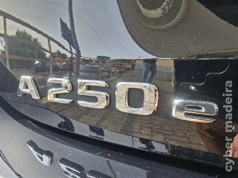 MERCEDES A 250e PROGRESSIVE 218cv (45 MIL kms) Gasolina