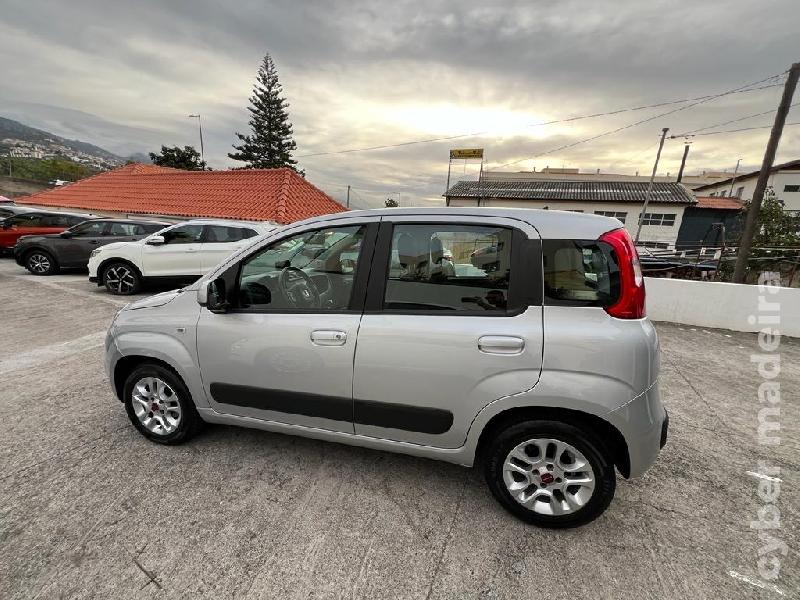 FIAT PANDA 1.2 Lounge S&S 69CV Gasolina