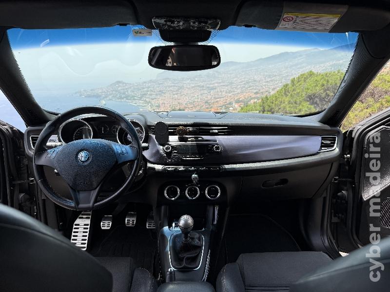 ALFA ROMEO GIULIETTA DISTINCTIVE EDITION Gasóleo