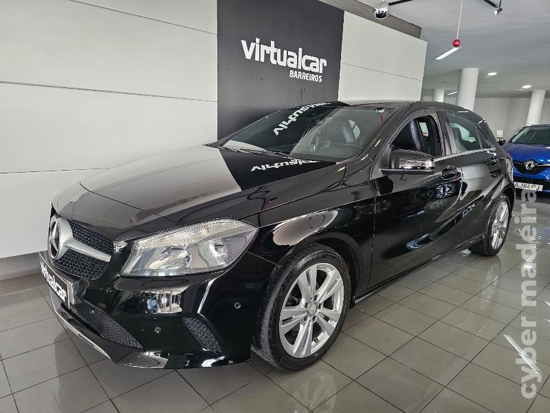 MERCEDES A 180 d Urban Gasóleo