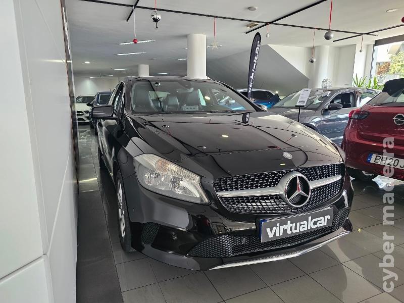 MERCEDES A 180 d Urban Gasóleo