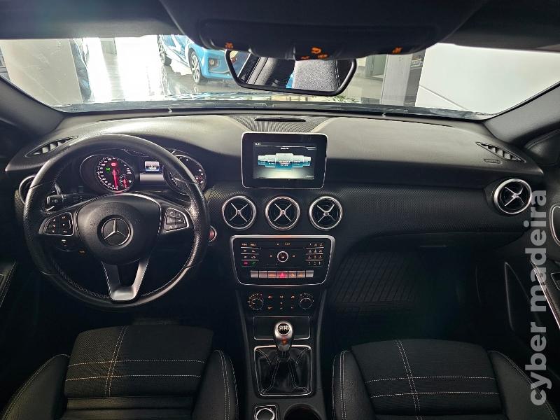 MERCEDES A 180 d Urban Gasóleo