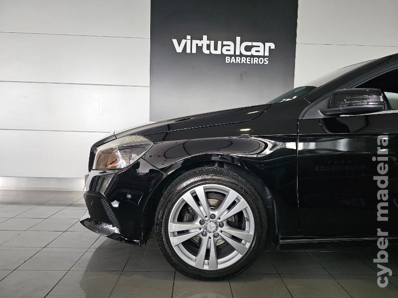 MERCEDES A 180 d Urban Gasóleo