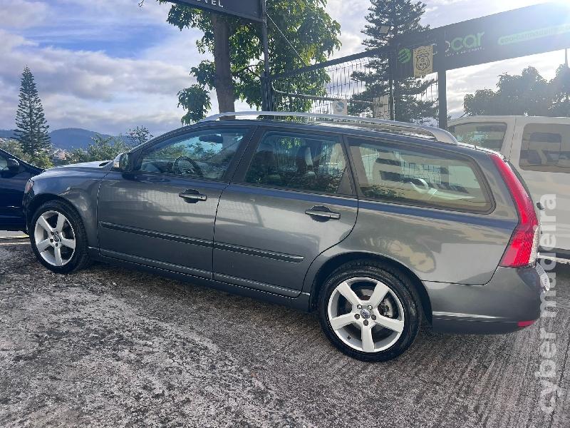 VOLVO V50 1.6 D 115 cv R-Design DRIVe Gasolina
