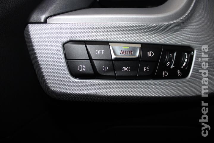 BMW Serie 1 116D Corporate Edition EAT8 Gasóleo