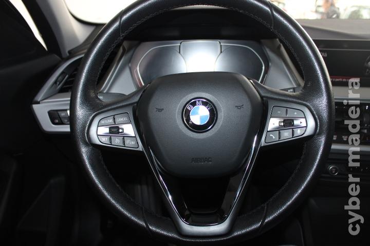 BMW Serie 1 116D Corporate Edition EAT8 Gasóleo