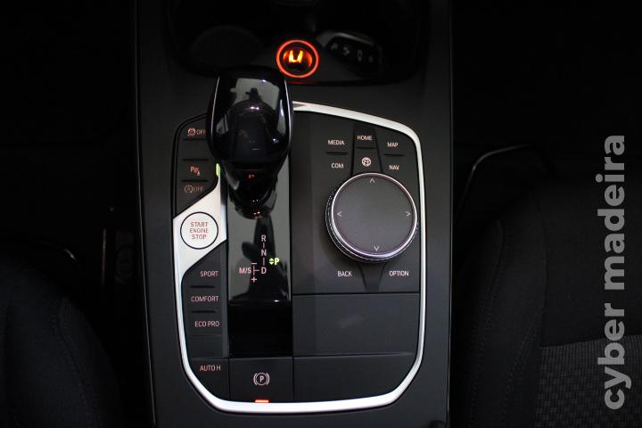 BMW Serie 1 116D Corporate Edition EAT8 Gasóleo