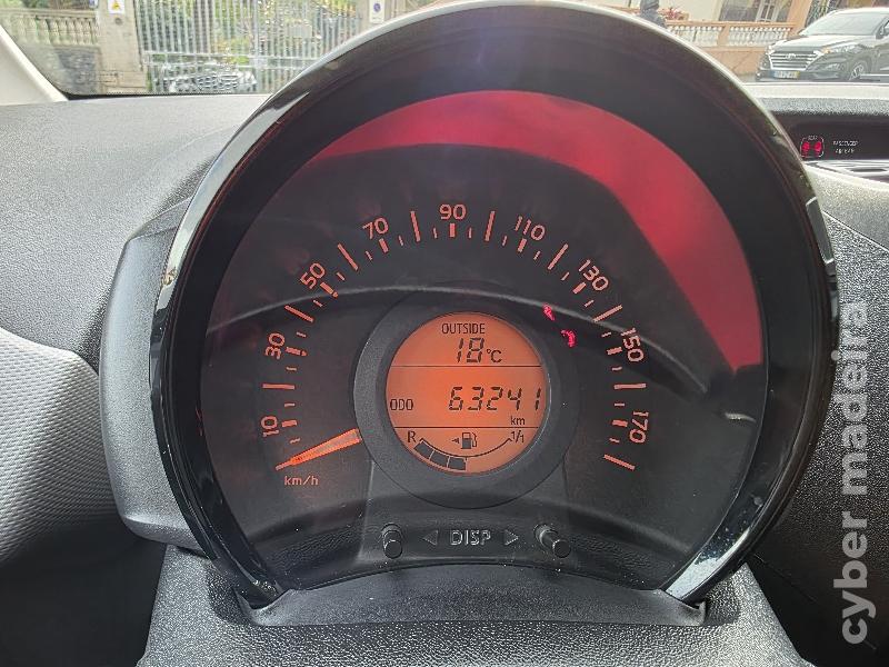 PEUGEOT 108 1.0 VTI STYLE Gasolina