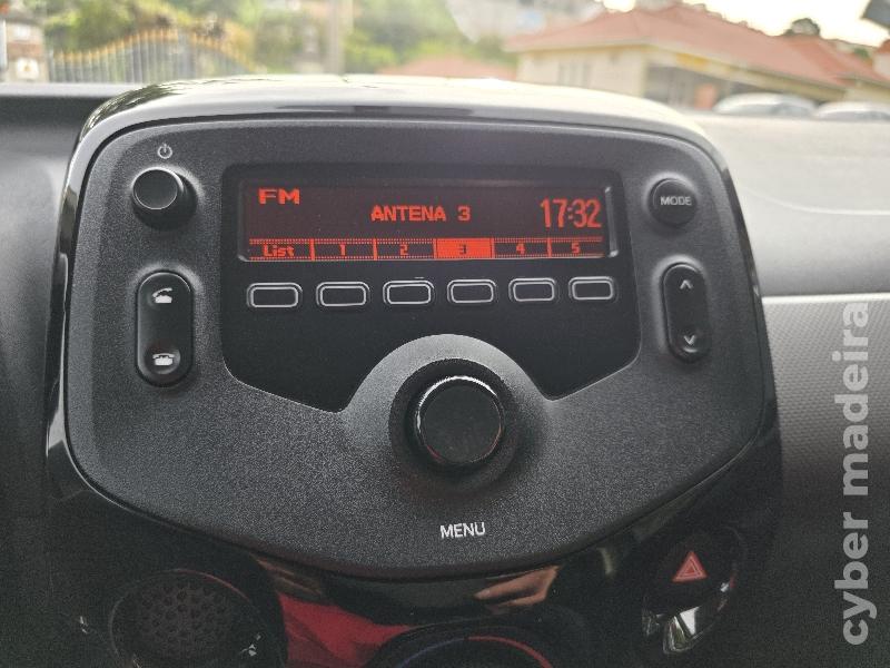 PEUGEOT 108 1.0 VTI STYLE Gasolina