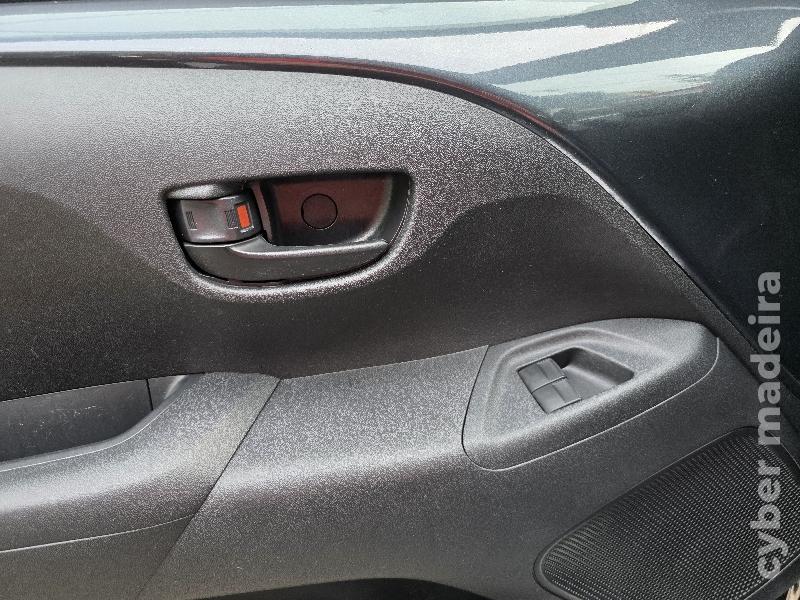 PEUGEOT 108 1.0 VTI STYLE Gasolina