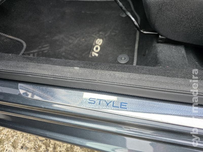 PEUGEOT 108 1.0 VTI STYLE Gasolina