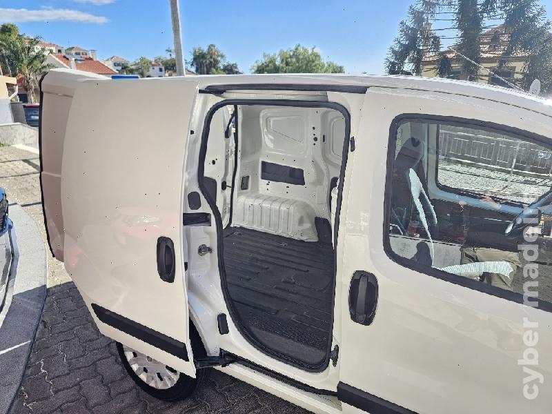 PEUGEOT BIPPER 1.3 HDI Pro 80cv AC (Poucos KMS) (2017) Gasóleo