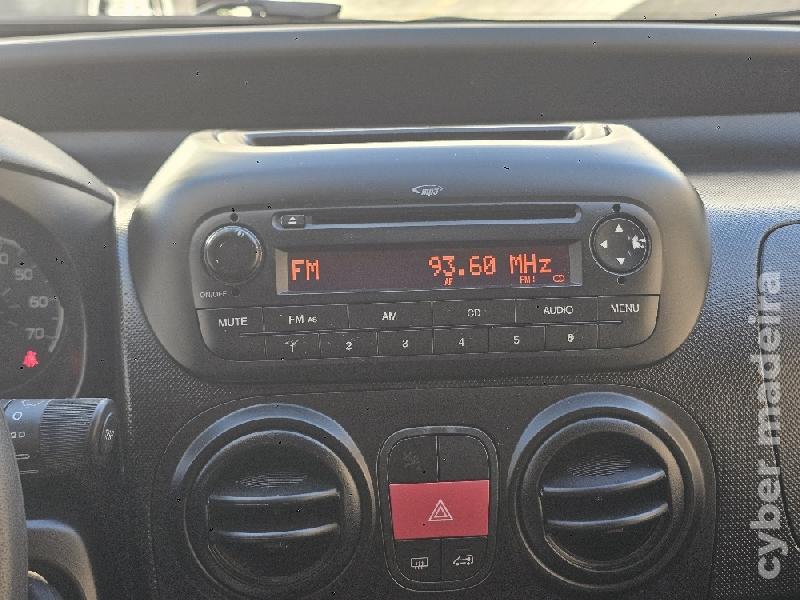 PEUGEOT BIPPER 1.3 HDI Pro 80cv AC (Poucos KMS) (2017) Gasóleo