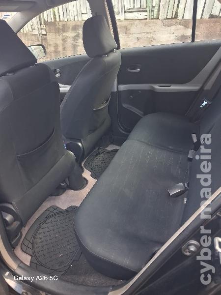 TOYOTA YARIS 1.0 vvt-i Gasolina