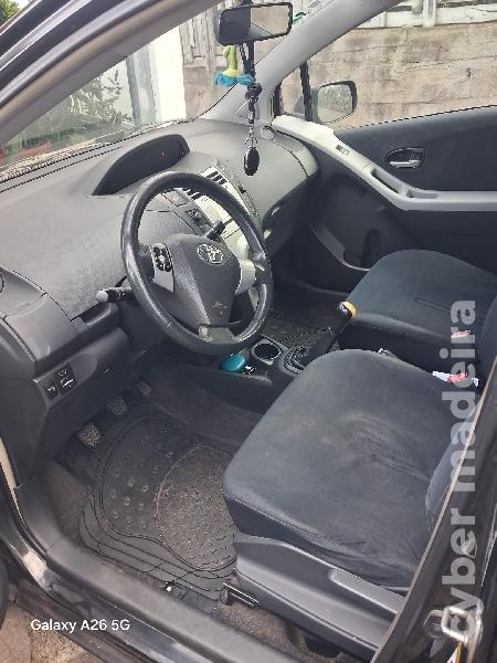 TOYOTA YARIS 1.0 vvt-i Gasolina